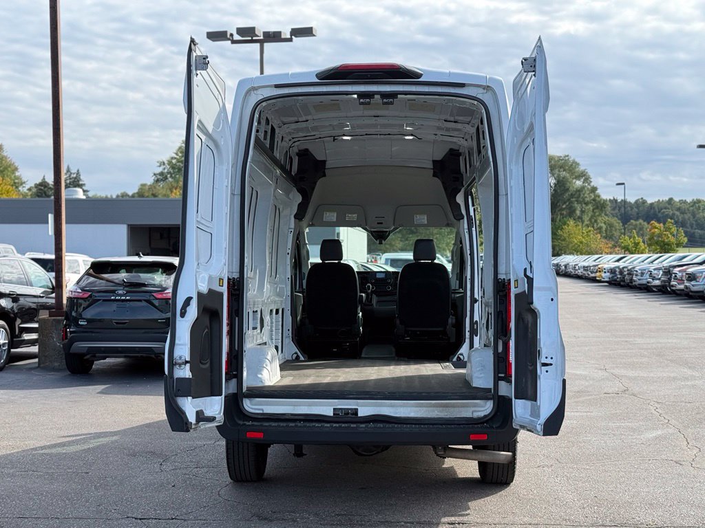 Used 2022 Ford Transit 250 148 High Roof AWD image 27