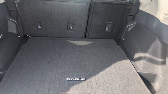 New 2026 Nissan Rogue SV AWD/4WD image 26