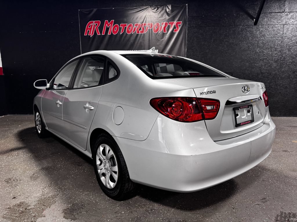 Used 2010 Hyundai Elantra GLS FWD image 3