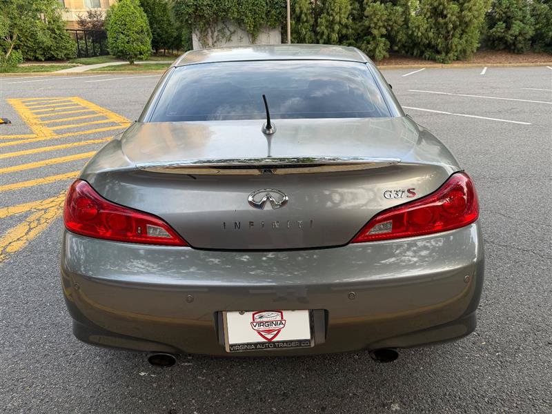 Used 2010 INFINITI G37 Convertible w/ Premium Pkg RWD image 9