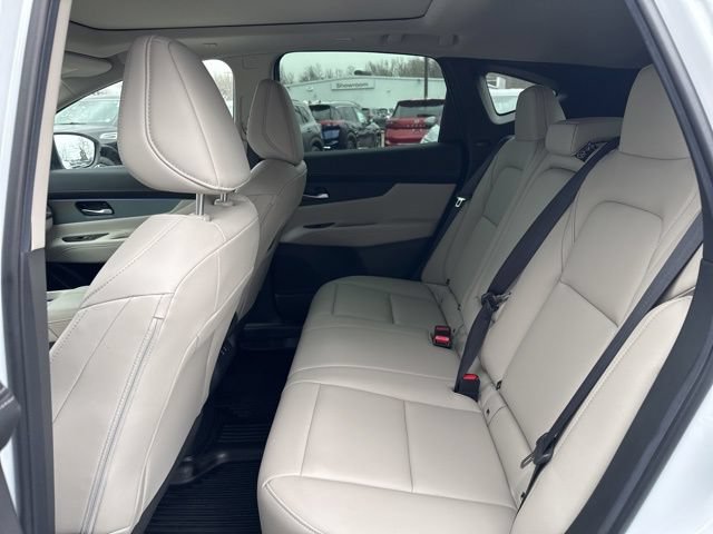 Used 2025 Nissan Murano SL w/ Cargo Package AWD/4WD image 17