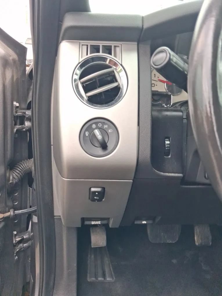 Used 2013 Ford Expedition EL Limited AWD/4WD image 16