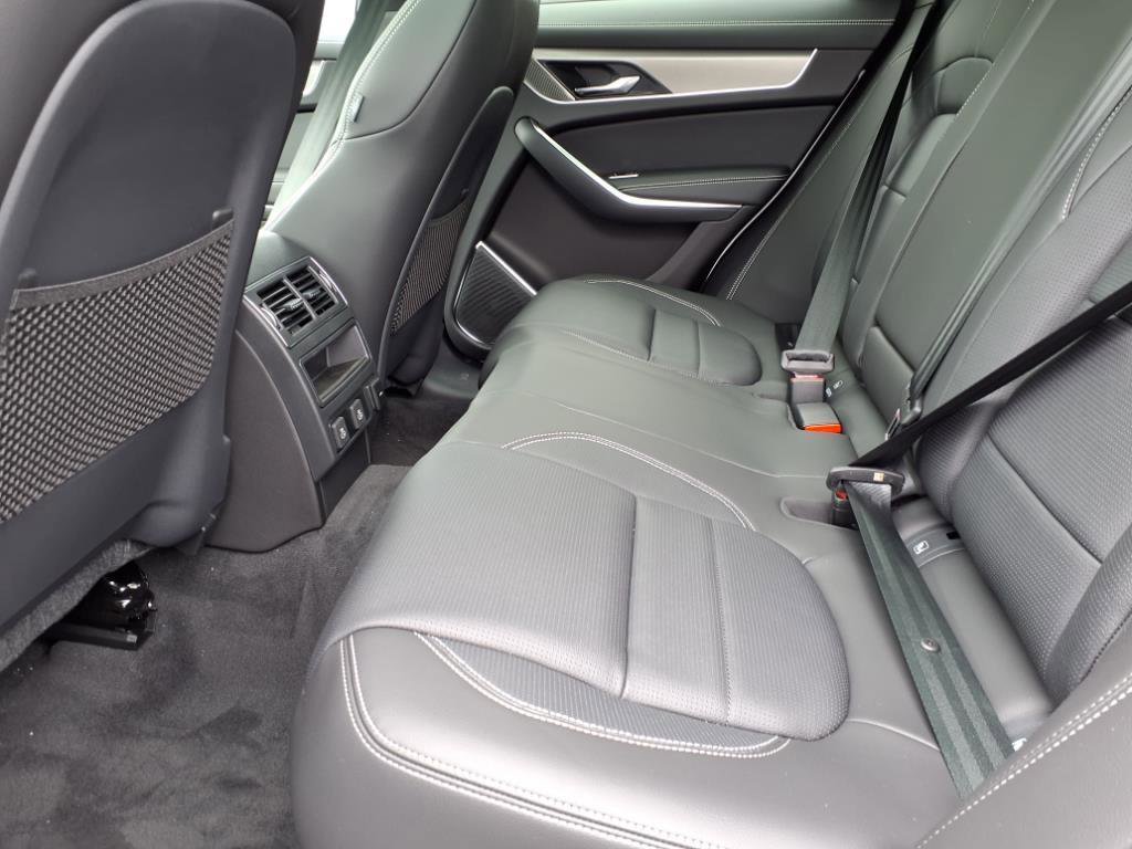 New 2026 Jaguar F-PACE R-Dynamic S image 5