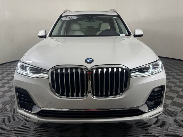 Used 2022 BMW X7 xDrive40i w/ Premium Package AWD/4WD image 11
