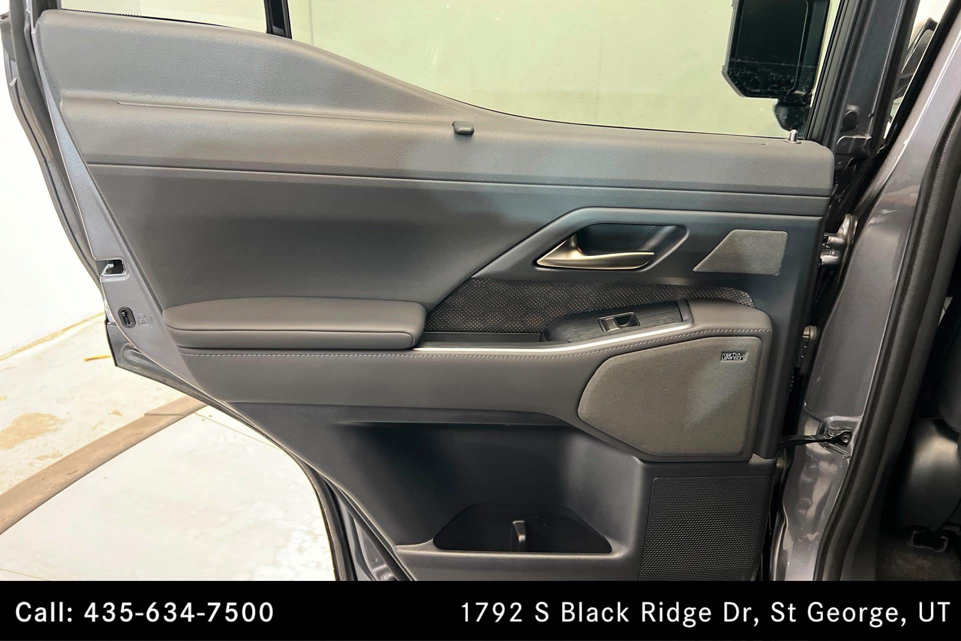 Used 2024 Lexus GX 550 w/ Accessory Package (Z1) AWD/4WD image 19