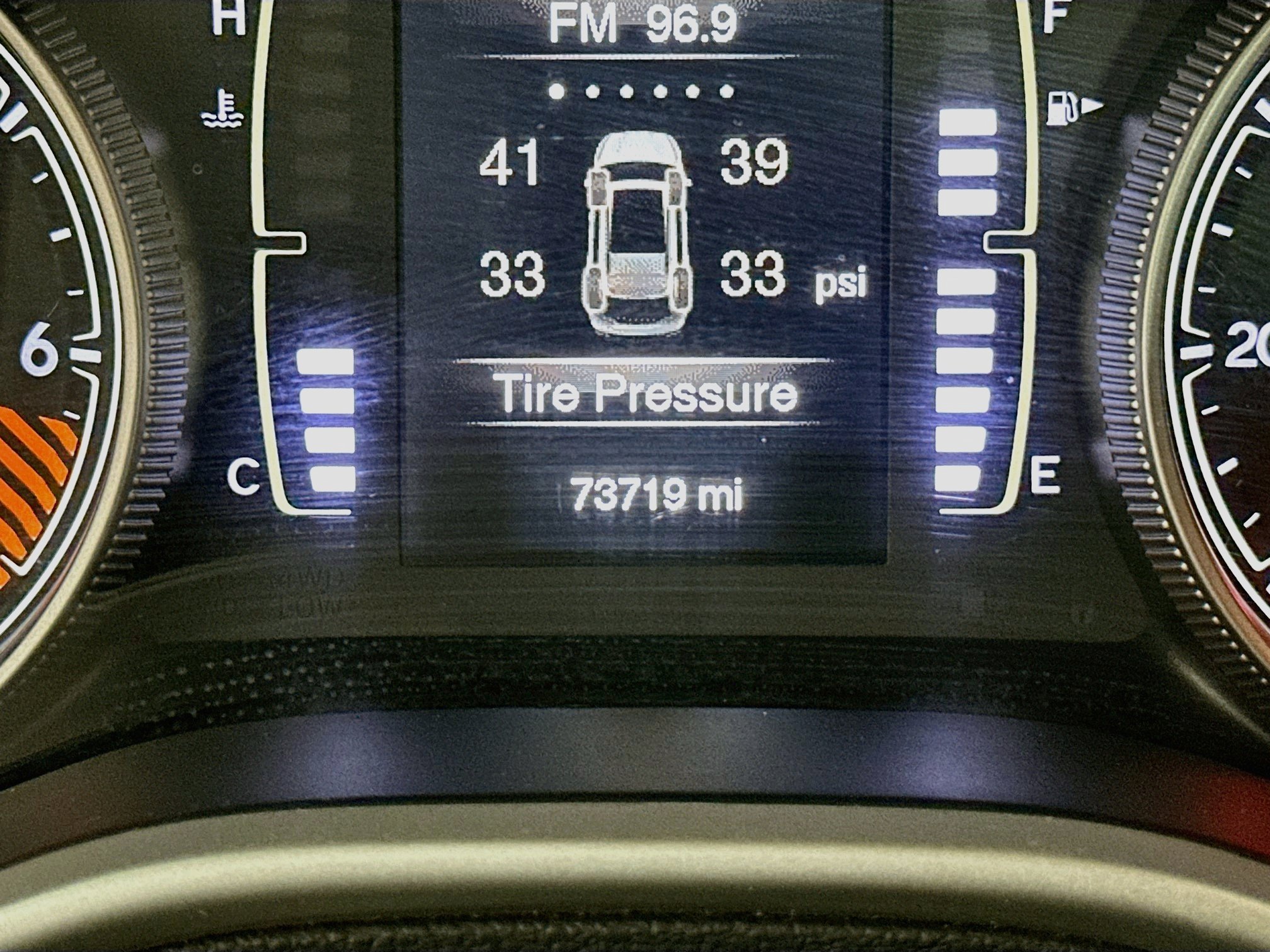 Used 2015 Jeep Cherokee Sport FWD image 18