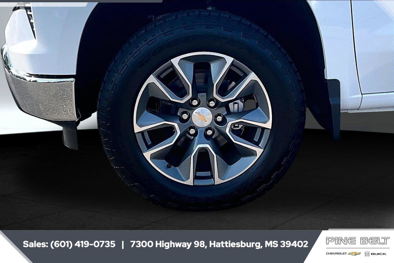 New 2026 Chevrolet Silverado 1500 LT w/ Z71 Off-Road Package AWD/4WD image 8