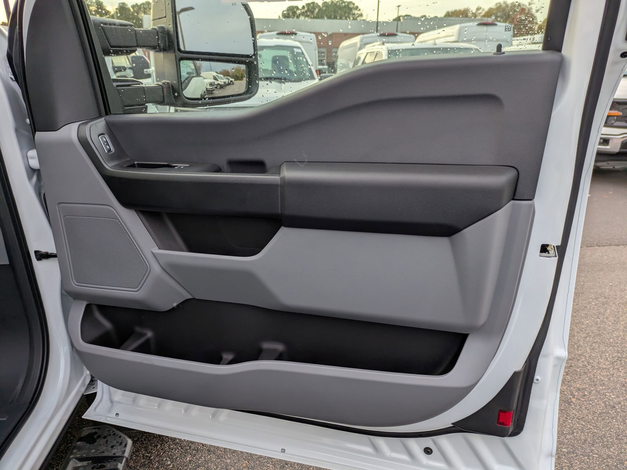 New 2026 Ford F550 4x4 Supercab Super Duty image 35