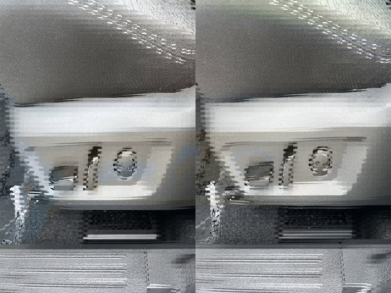 Certified 2023 Nissan Rogue SV image 22