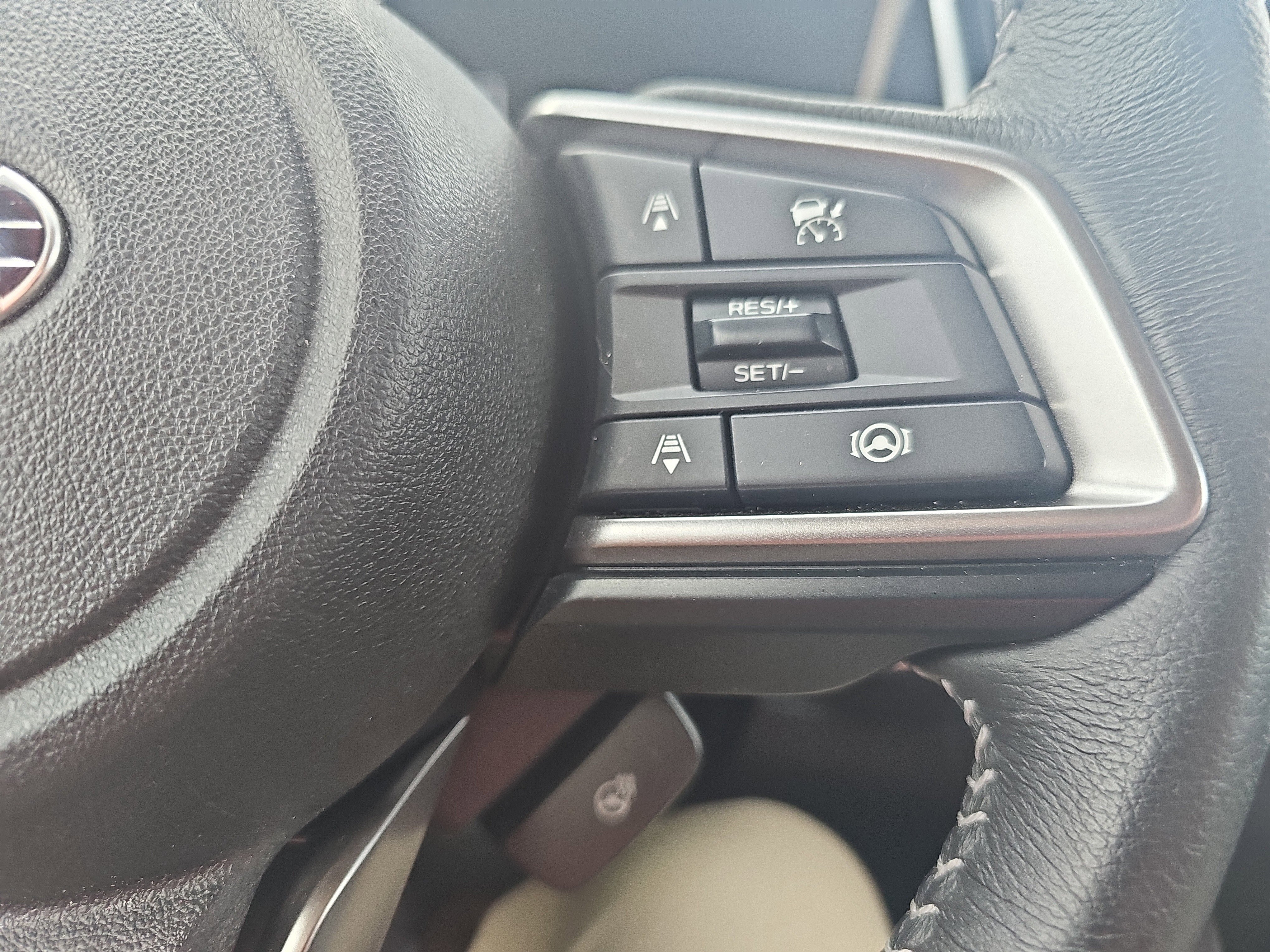 Used 2023 Subaru Ascent Limited w/ Technology Package image 21