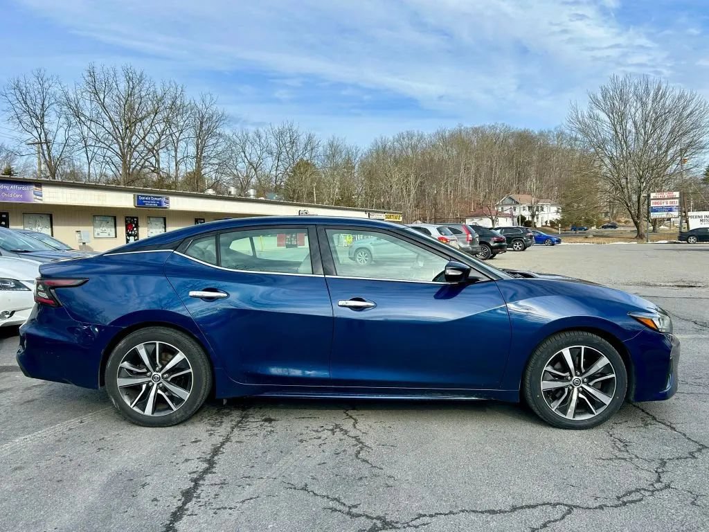 Used 2020 Nissan Maxima 3.5 SV w/ Floor Mat Group FWD image 9