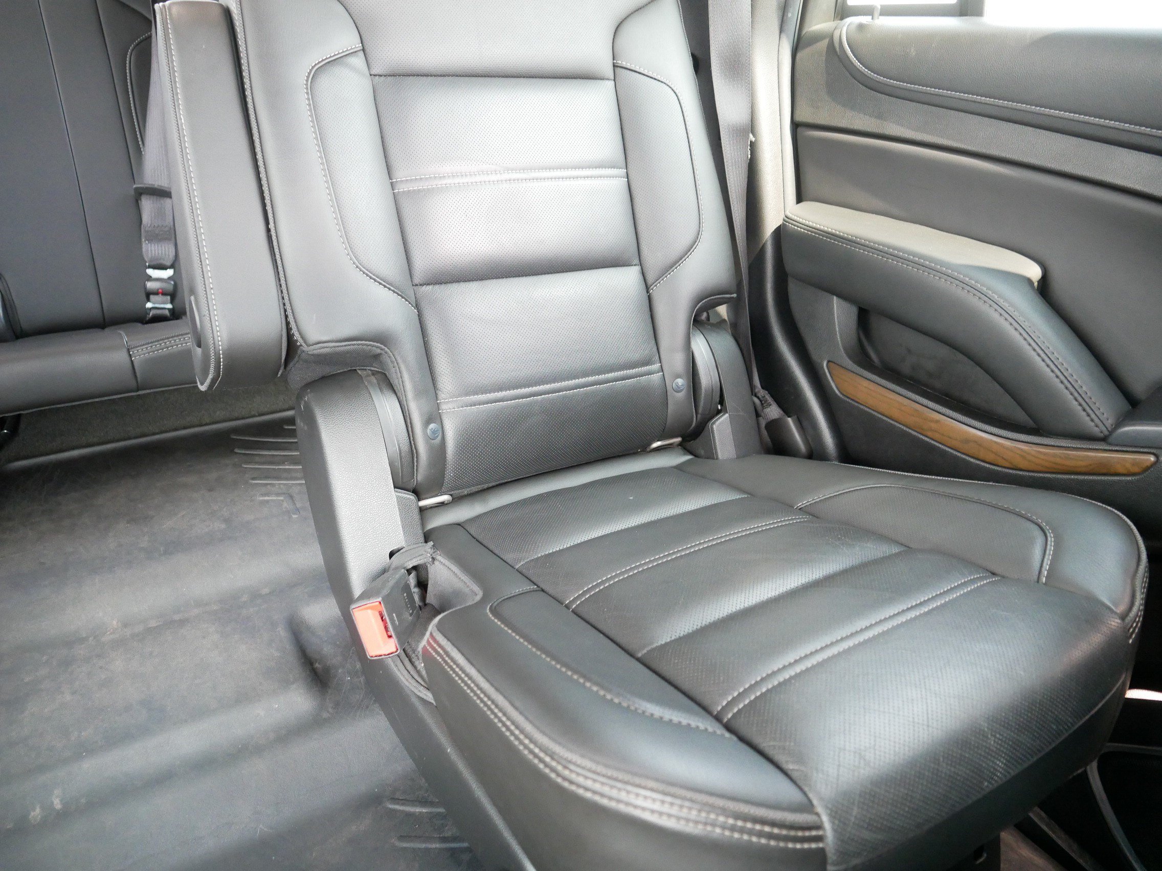 Used 2018 GMC Yukon Denali w/ Denali Ultimate Package AWD/4WD image 14