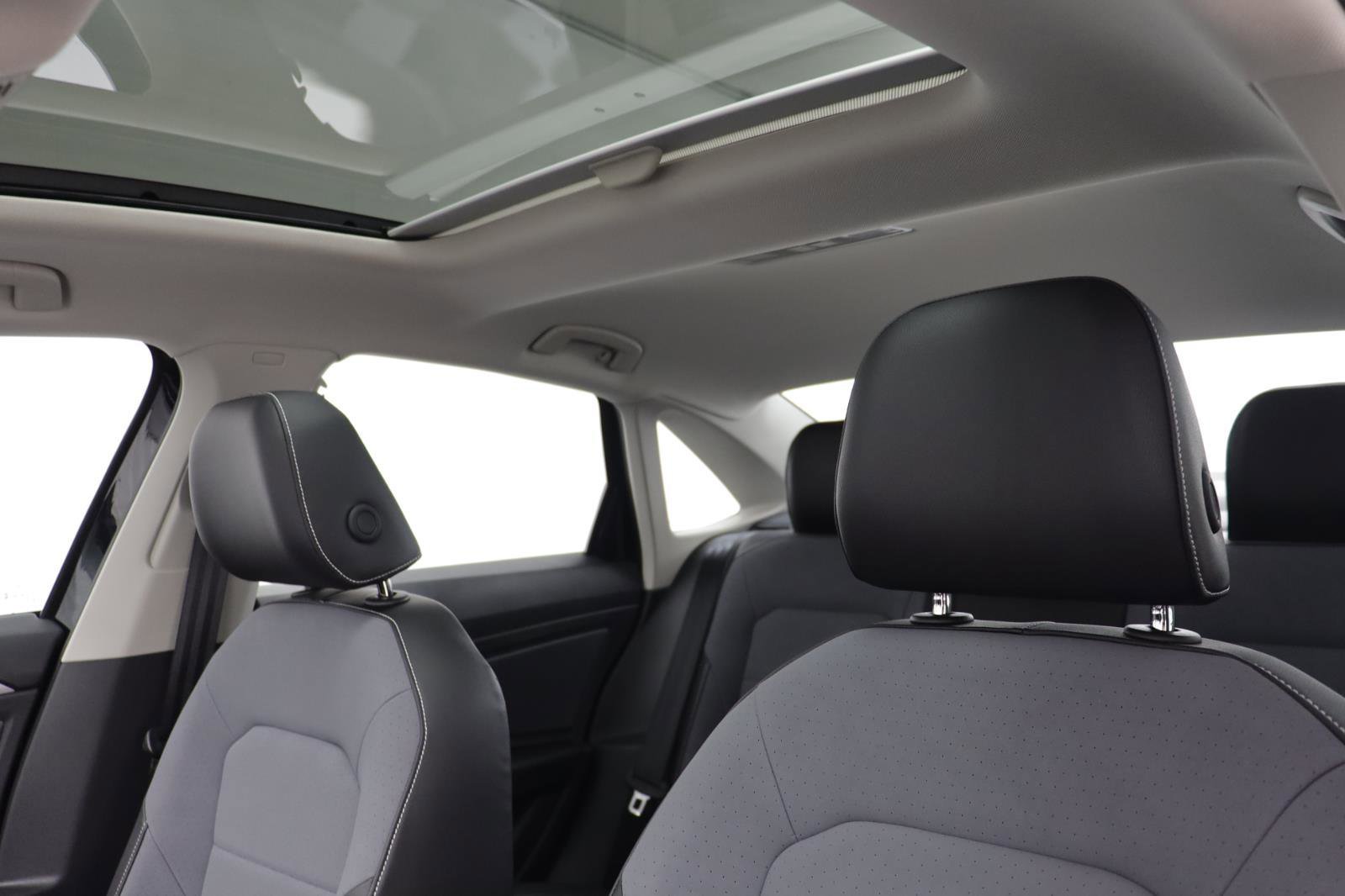 New 2026 Volkswagen Jetta SE image 12