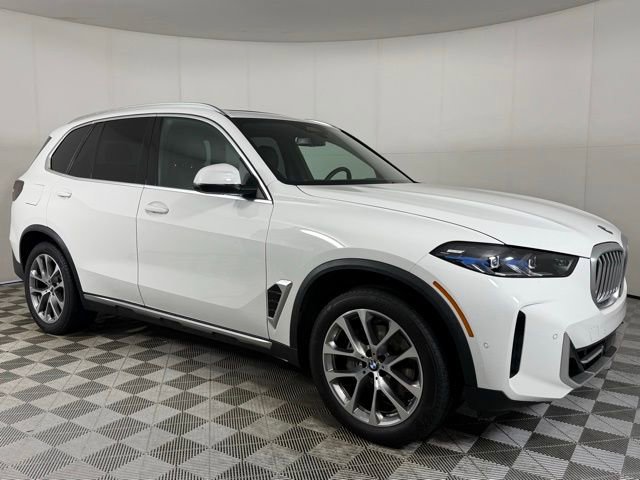 Used 2025 BMW X5 sDrive40i w/ Premium Package image 8