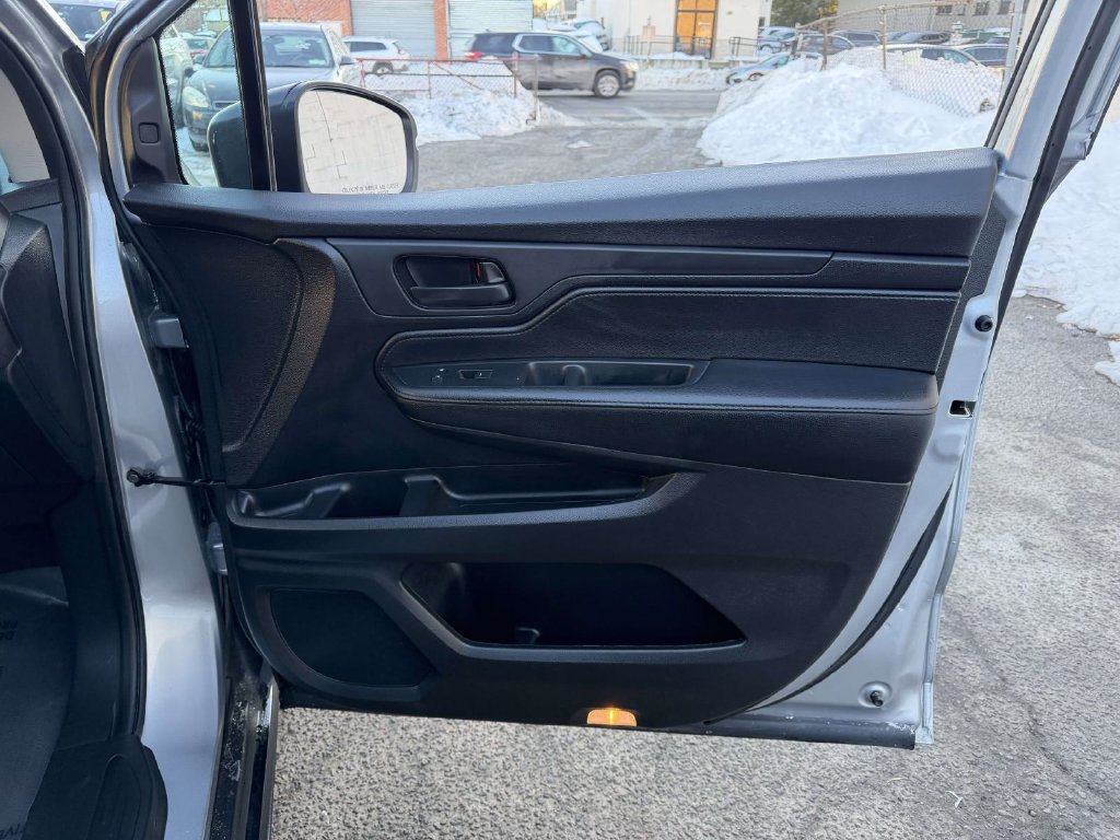 Used 2025 Honda Odyssey EX-L image 17