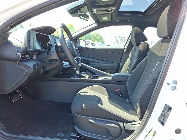 New 2026 Hyundai Elantra SEL Sport Premium FWD image 6