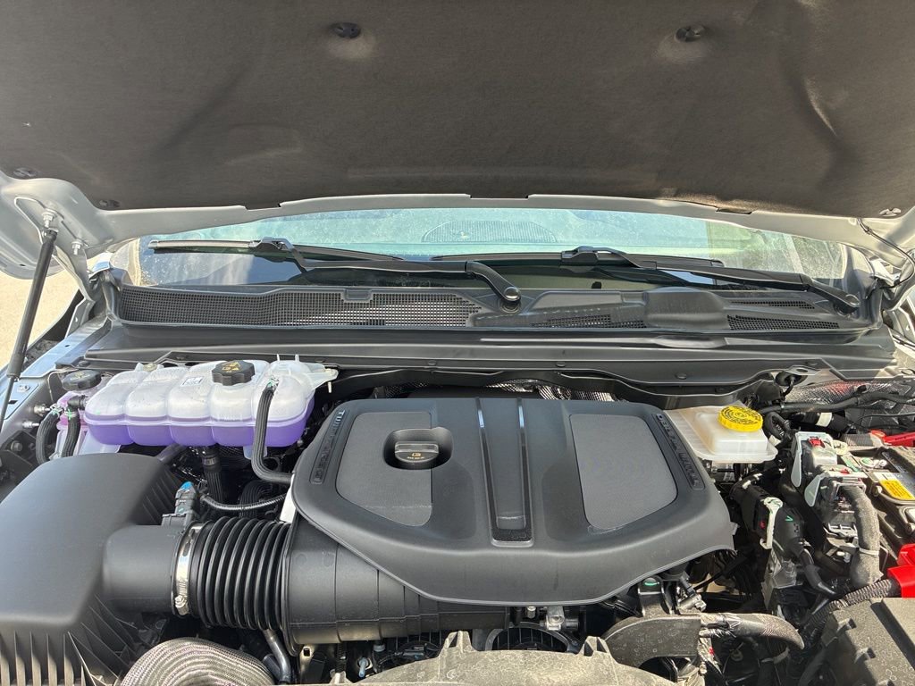 New 2026 RAM 1500 4x4 Crew Cab image 31