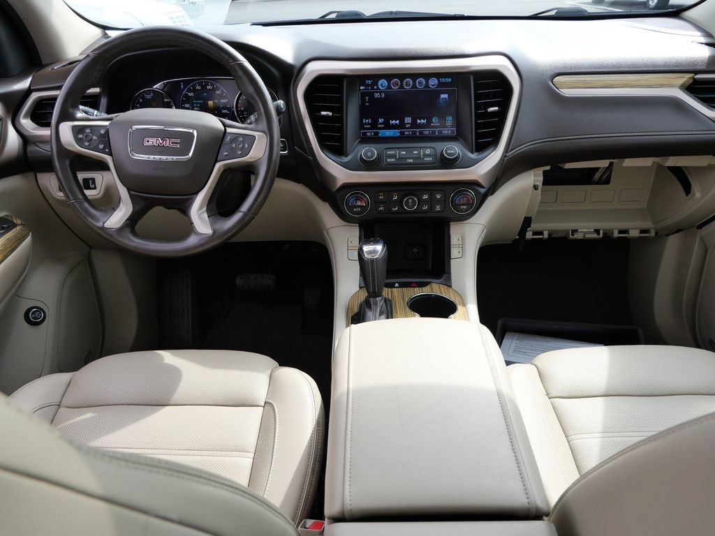 Used 2019 GMC Acadia Denali w/ Technology Package AWD/4WD image 23