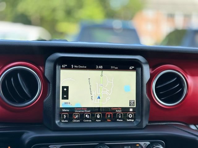 Used 2023 Jeep Gladiator Rubicon w/ LED Lighting Group AWD/4WD image 17