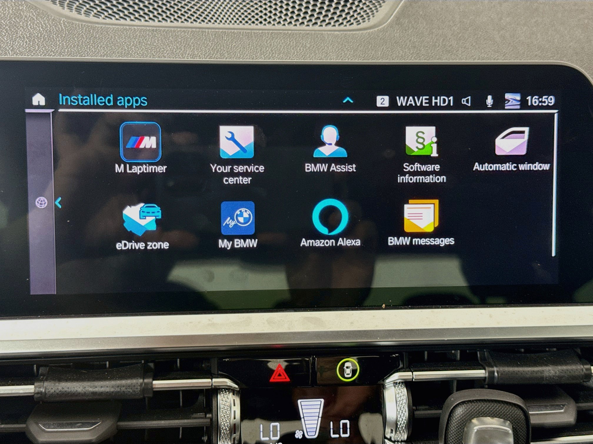 Used 2022 BMW 330e w/ M Sport Package RWD image 17