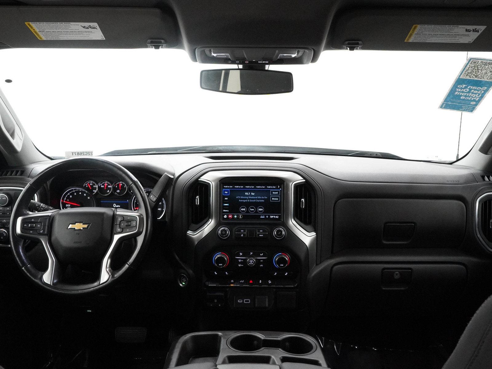 Used 2021 Chevrolet Silverado 1500 LT w/ Z71 Off-Road Package AWD/4WD image 13