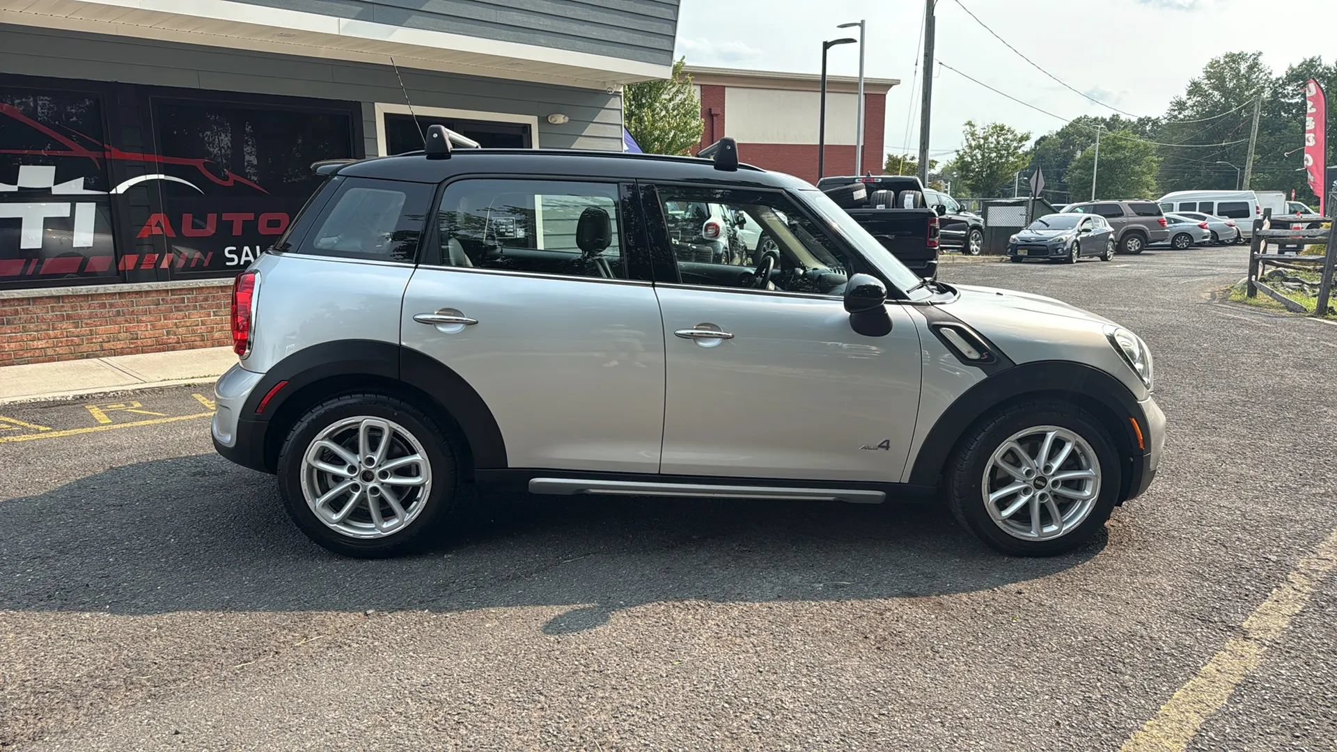 Used 2016 MINI Cooper Countryman S AWD/4WD image 5