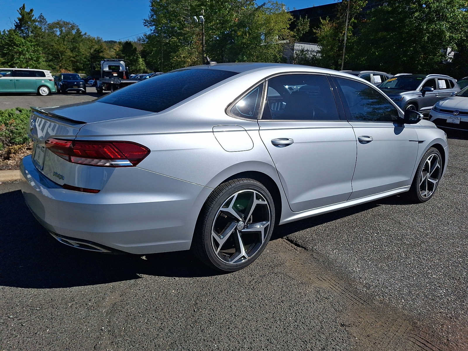 Used 2021 Volkswagen Passat 2.0T R-Line FWD image 5