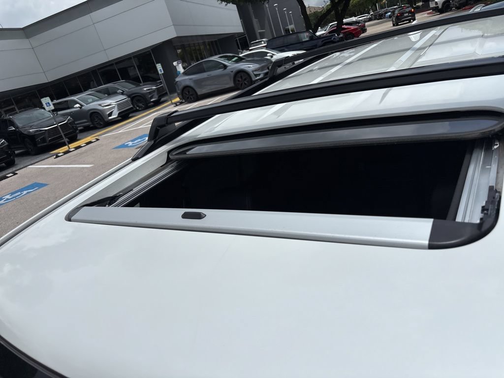 Used 2024 Lexus GX 550 w/ Accessory Package (Z1) AWD/4WD image 10