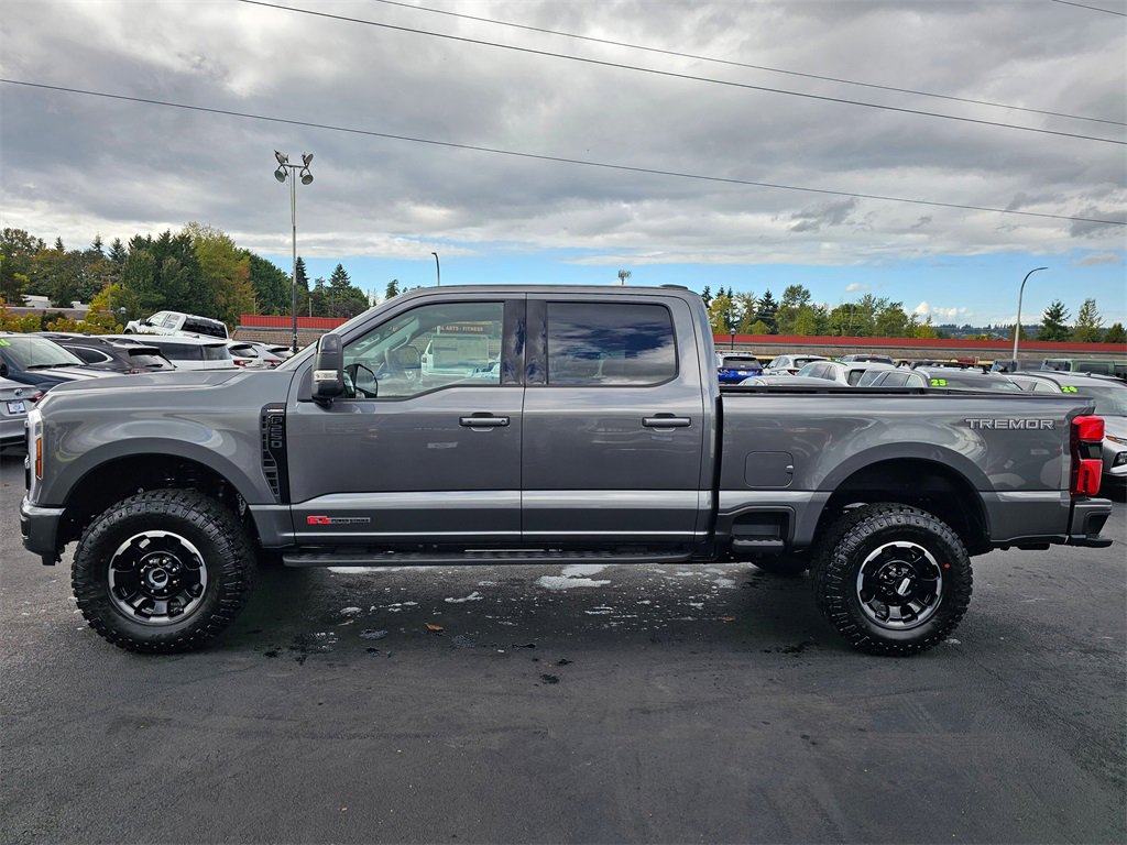 New 2026 Ford F250 4x4 Crew Cab Super Duty image 4