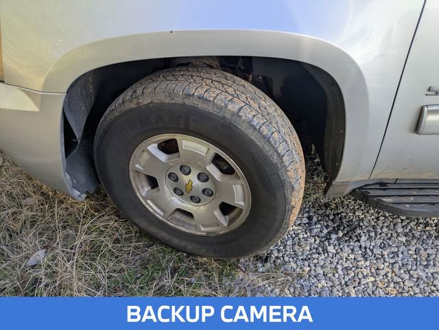 Used 2010 Chevrolet Suburban LT image 4