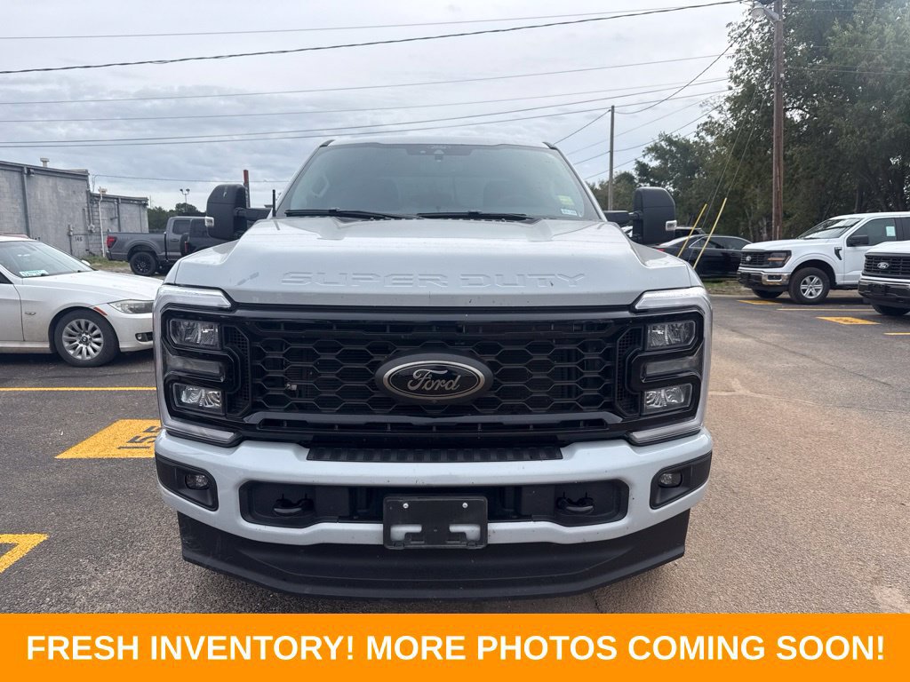 Certified 2025 Ford F350 XLT w/ Black Appearance Package AWD/4WD image 7