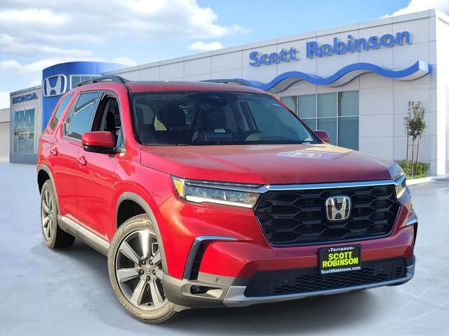 New 2025 Honda Pilot Touring image 1