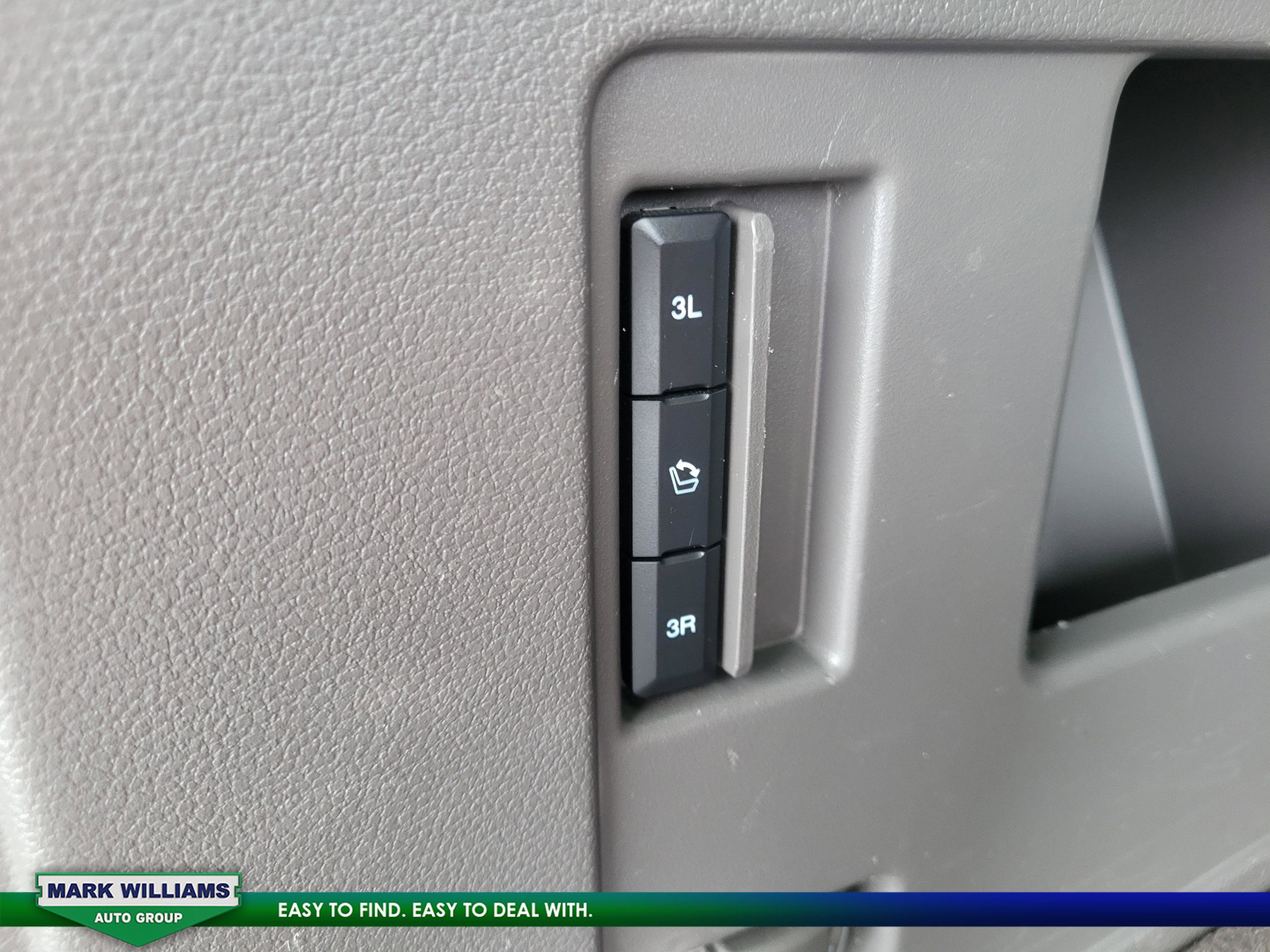 Certified 2019 Ford Expedition XLT w/ Equipment Group 201A image 32