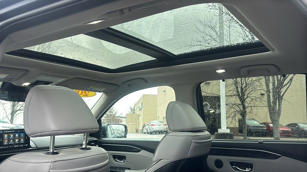 Used 2023 Honda Pilot Elite image 34