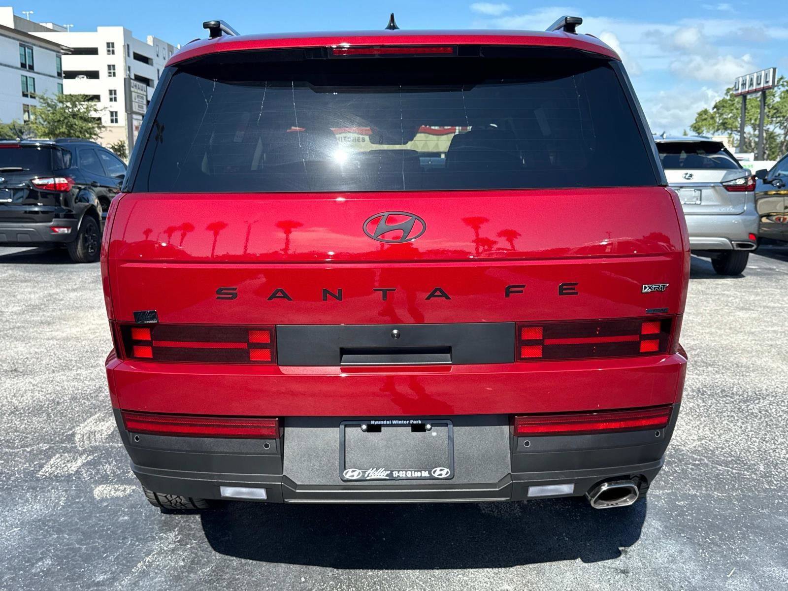 Used 2025 Hyundai Santa Fe XRT image 4