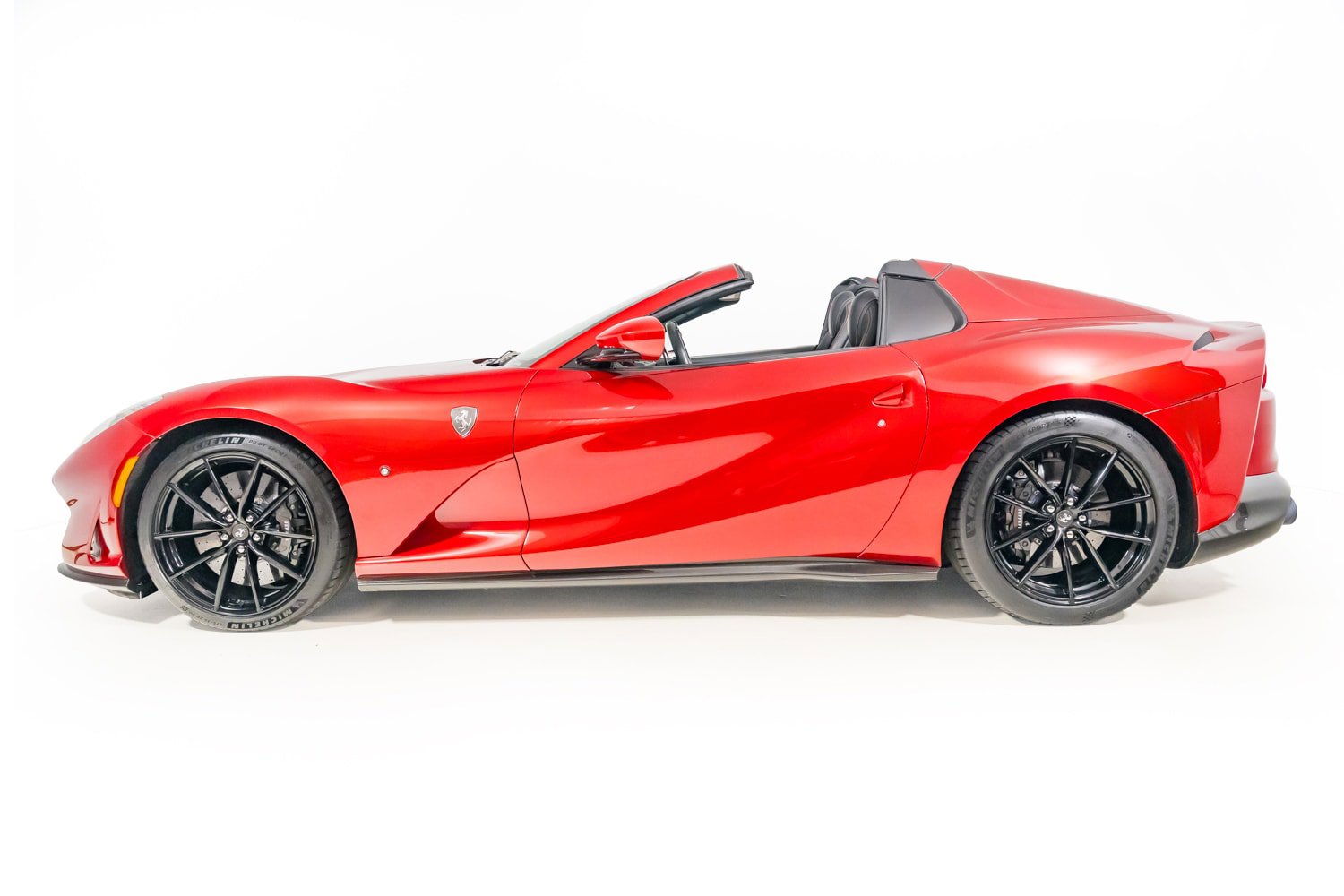 Used 2021 Ferrari 812 GTS image 15