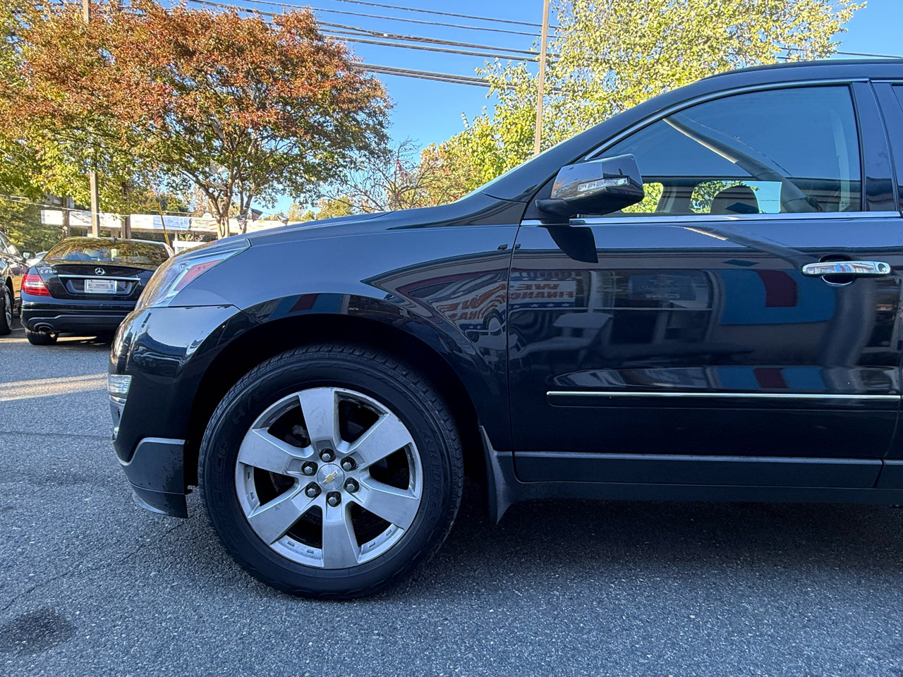Used 2014 Chevrolet Traverse LTZ w/ LPO, 'HIT The Road' Package image 3