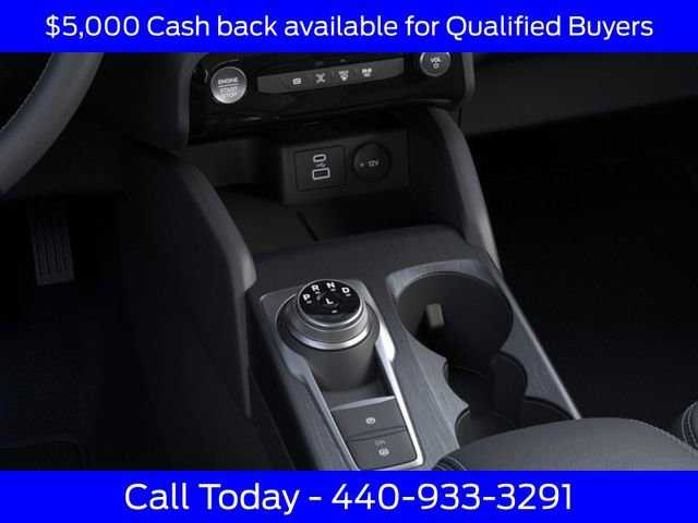 New 2026 Ford Escape SE w/ Class II Trailer Tow Package FWD image 17