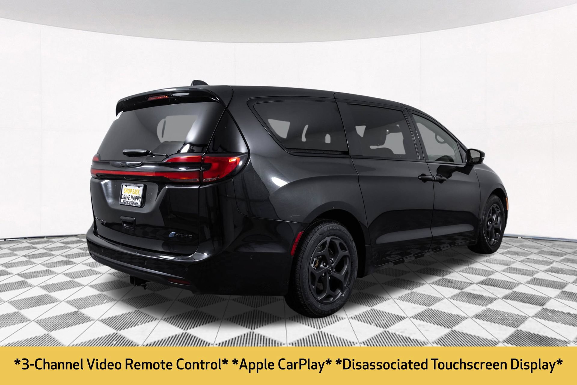 Used 2022 Chrysler Pacifica Touring-L w/ Uconnect Theater Family Group FWD image 24