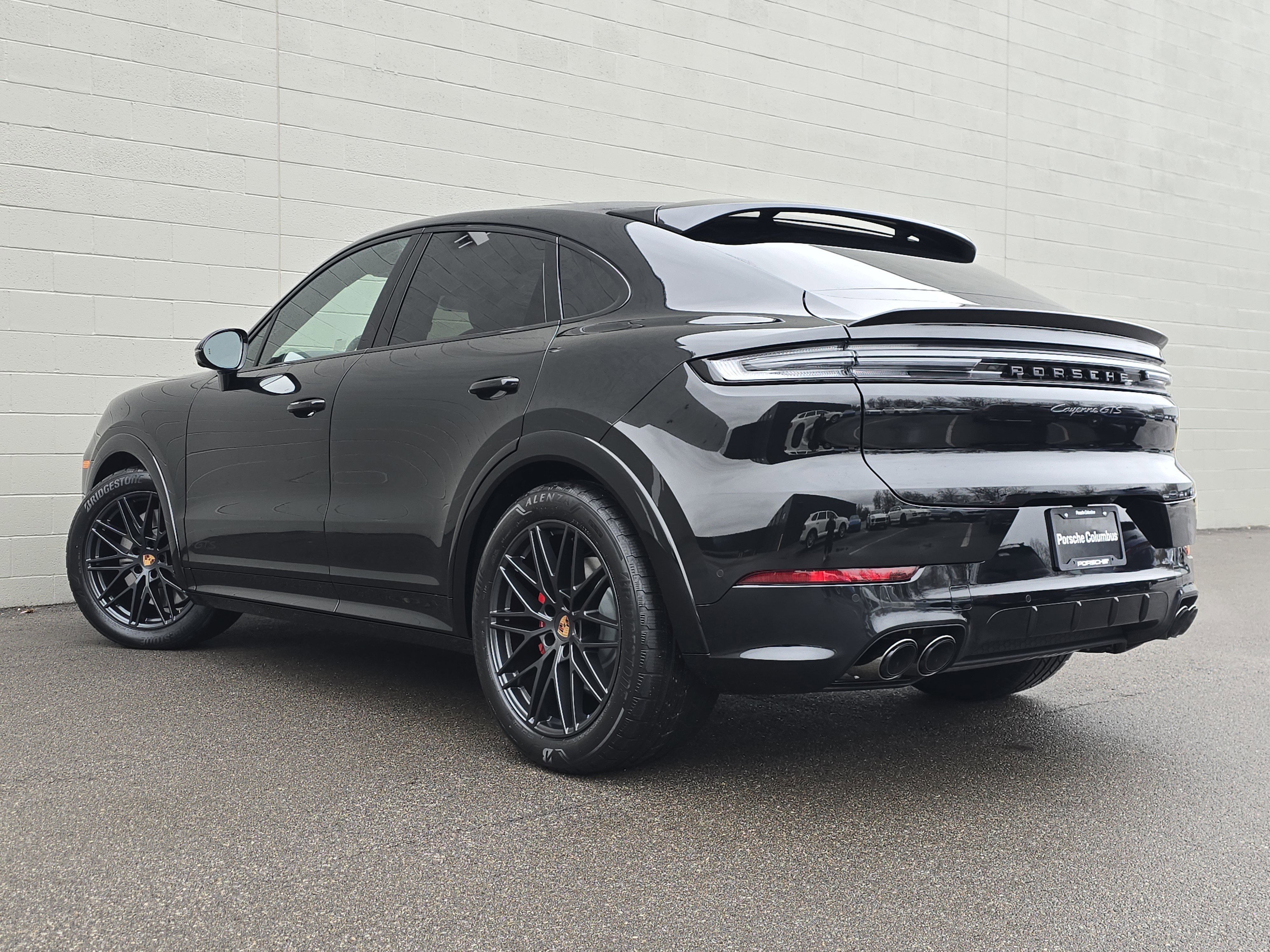 New 2026 Porsche Cayenne GTS image 3