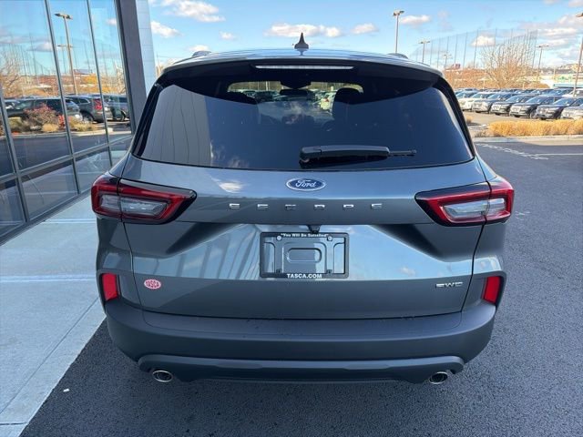 New 2026 Ford Escape ST-Line w/ Cold Weather Package AWD/4WD image 4
