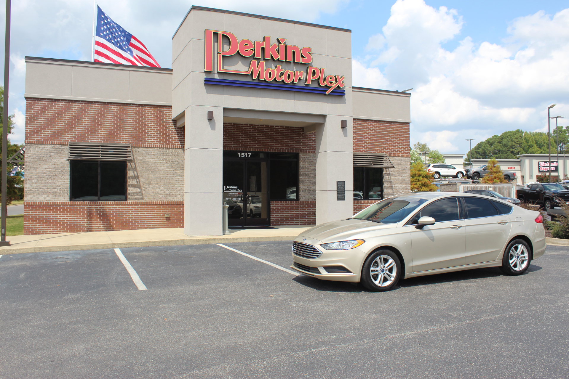 Used 2018 Ford Fusion SE w/ Fusion SE Technology Package image 33