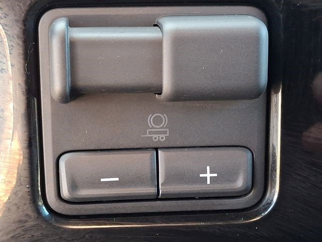 Certified 2025 Chevrolet Silverado 2500 LT w/ Convenience Package image 24