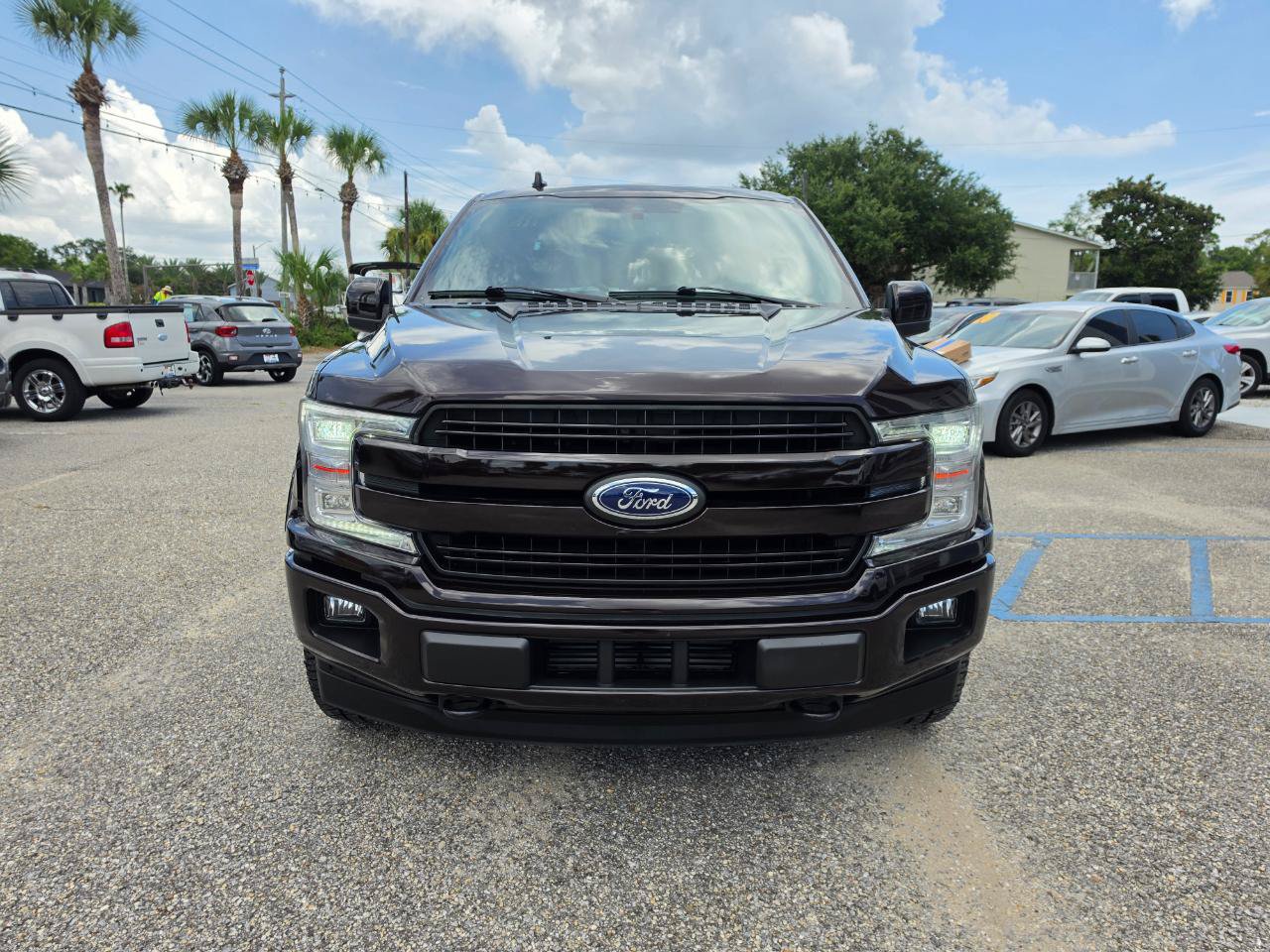 Used 2018 Ford F150 Lariat w/ Equipment Group 502A Luxury AWD/4WD image 9