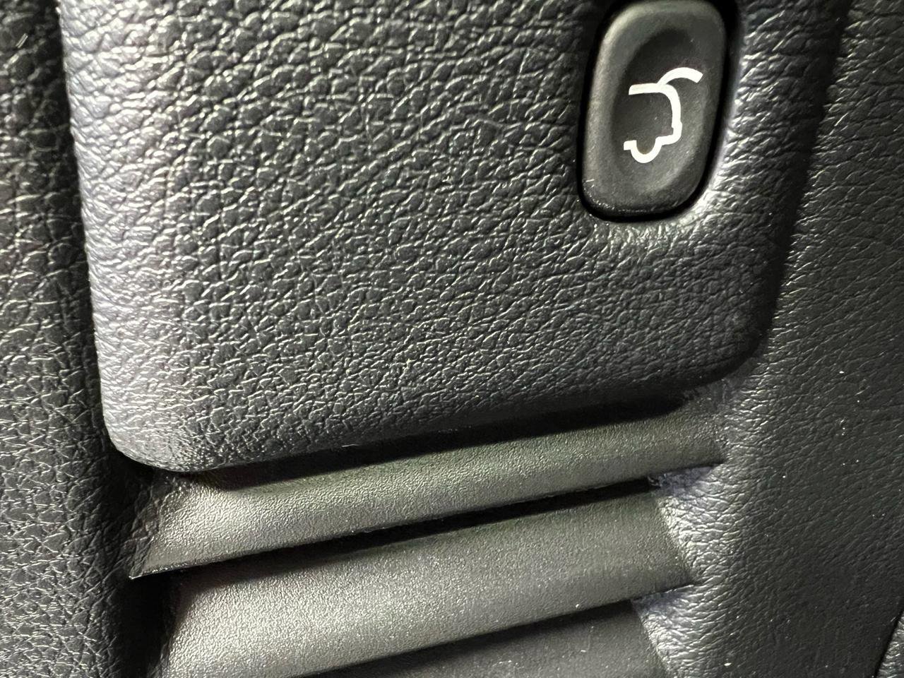 Used 2022 Jeep Grand Cherokee Limited AWD/4WD image 32