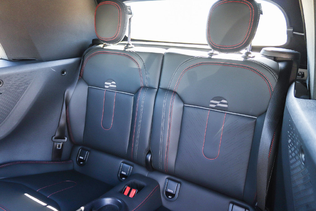 Used 2026 MINI Cooper S FWD image 26