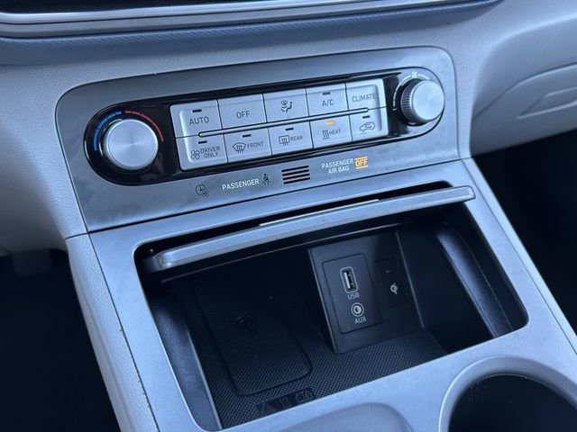 Used 2021 Hyundai Kona Limited image 33