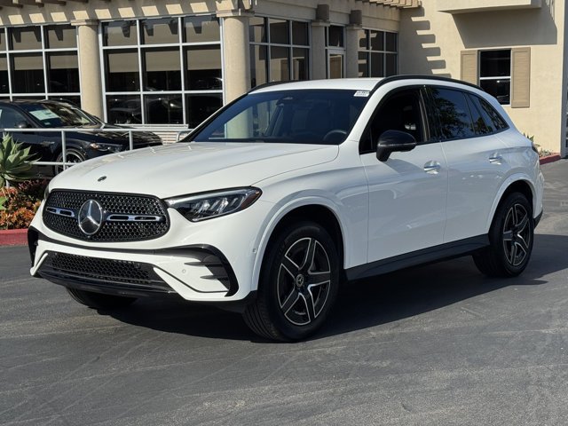 Used 2026 Mercedes-Benz GLC 300 4MATIC image 4