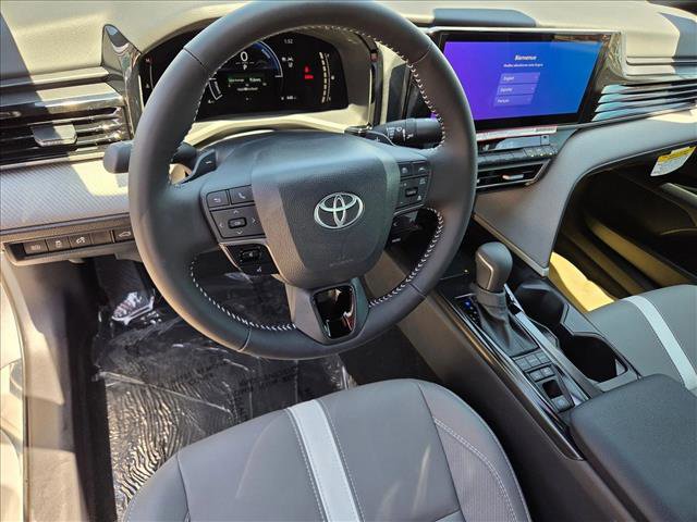 New 2026 Toyota Camry SE FWD image 3