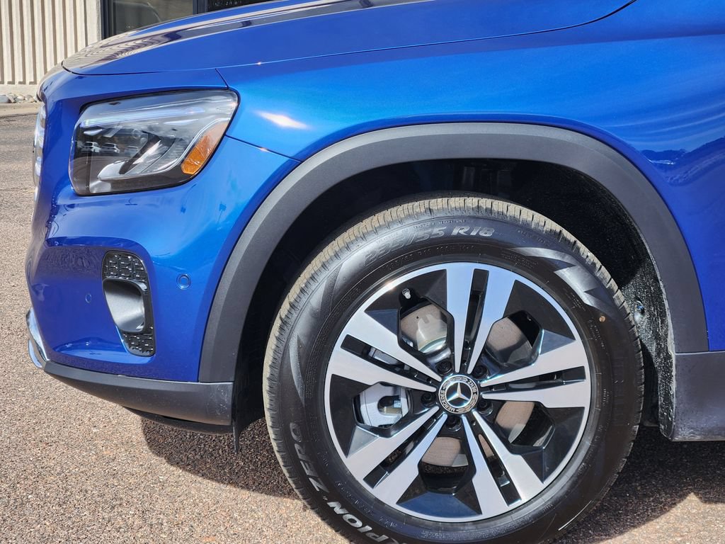 New 2026 Mercedes-Benz GLB 250 4MATIC image 9